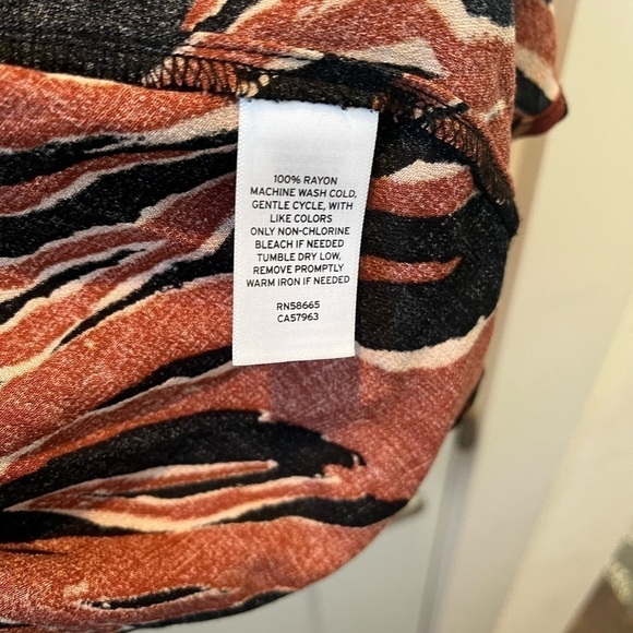 Bp Nordstrom Print Long Sleeve Dress in Brown Burnout Tiger Stripe Size S - Picture 5 of 6